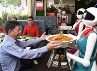 招不到服务员，新加坡餐饮业全面拥抱机器人……